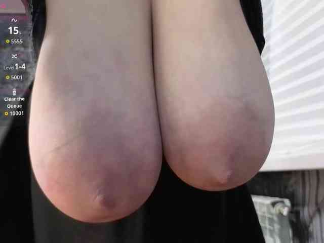 BlondieGirl webcam