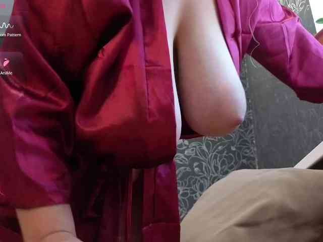 BlondieGirl webcam