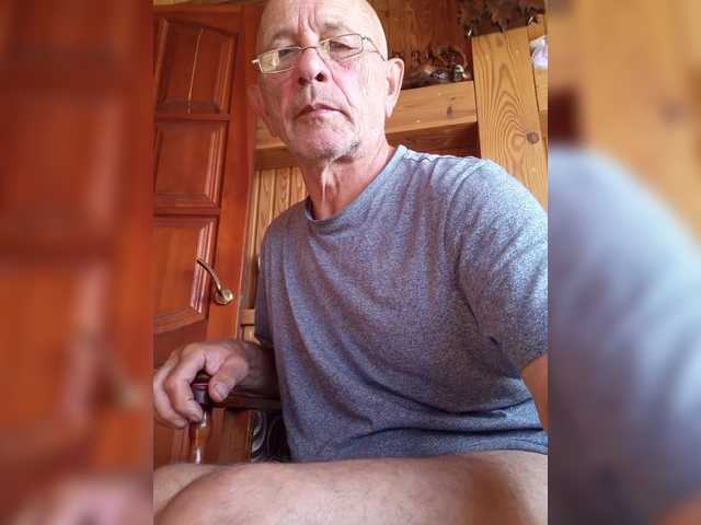 MishaInsky live webcam show