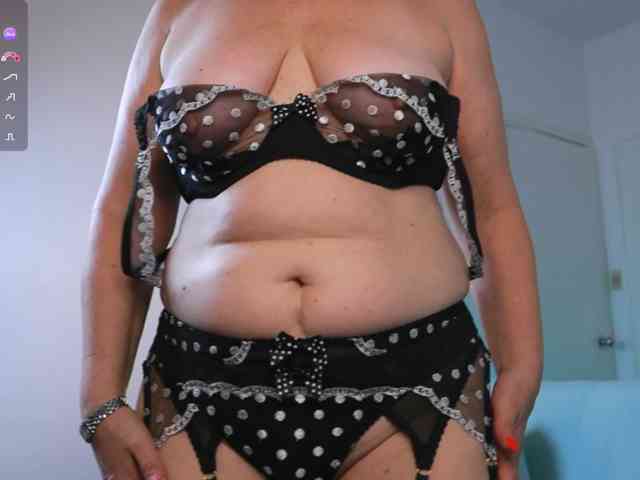 Karen_Roux webcam