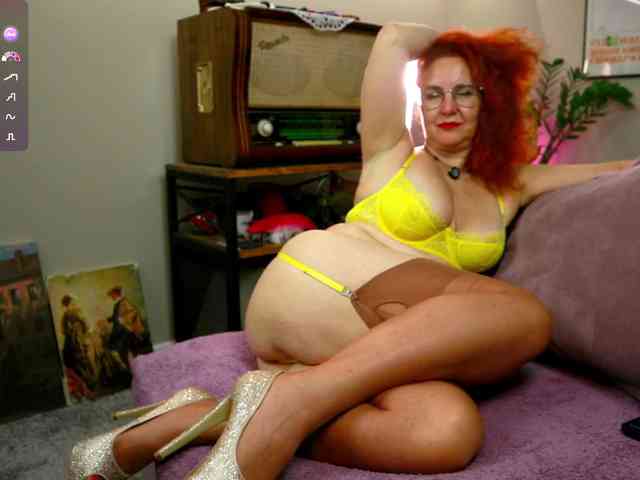 Karen_Roux webcam