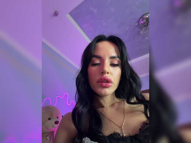 Hotgirlanasta live cam on BongaCams