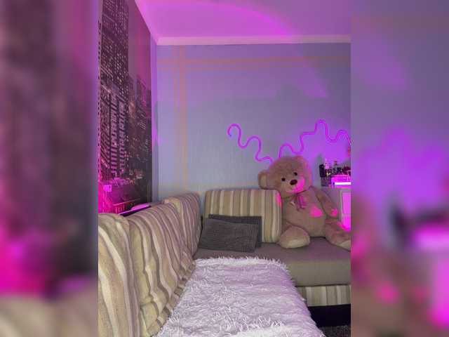 Hotgirlanasta live cam on BongaCams