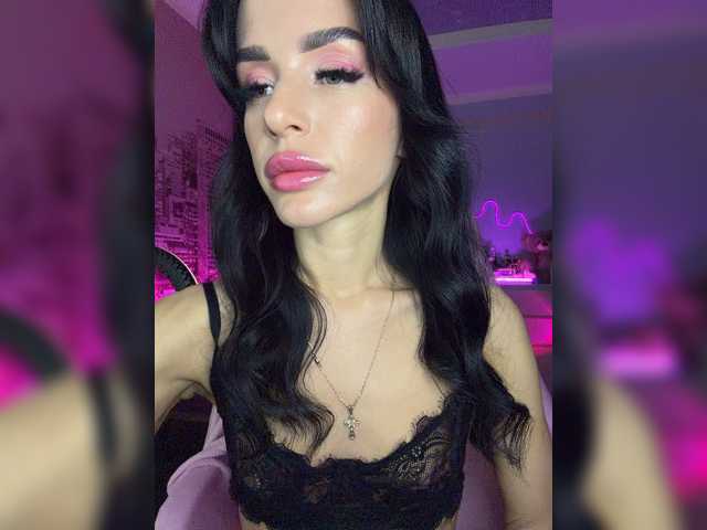 Hotgirlanasta live cam on BongaCams