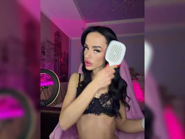 Hotgirlanasta live cam on BongaCams