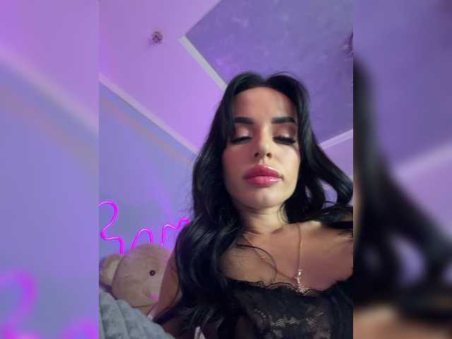 Hotgirlanasta live cam on BongaCams