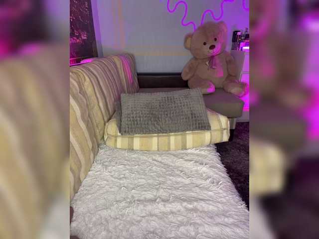 Hotgirlanasta live cam on BongaCams