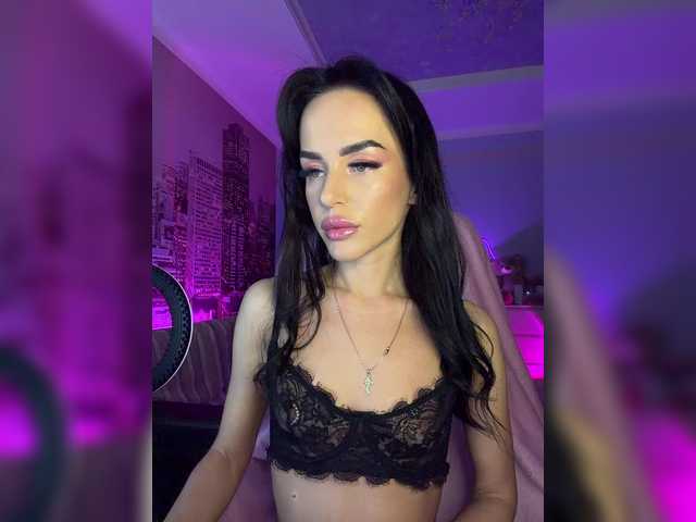 Hotgirlanasta live cam on BongaCams