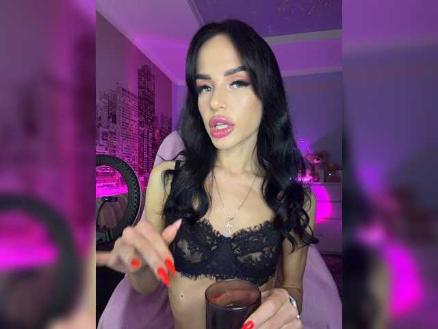 Hotgirlanasta live cam on BongaCams