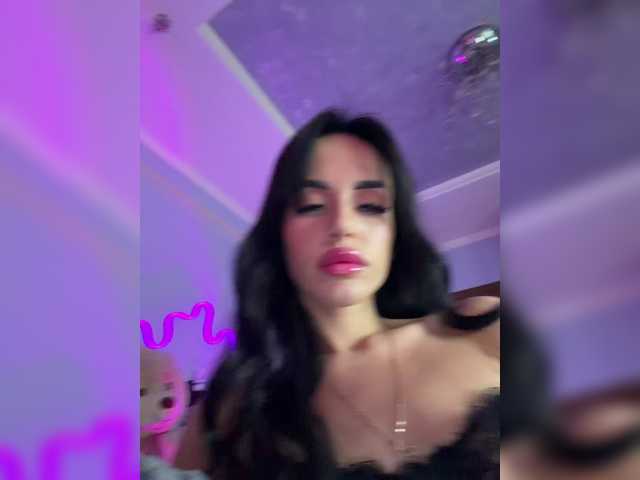 Hotgirlanasta live cam on BongaCams