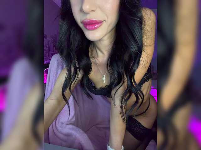 Hotgirlanasta live cam on BongaCams