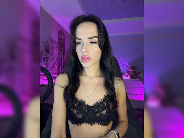 Hotgirlanasta live cam on BongaCams
