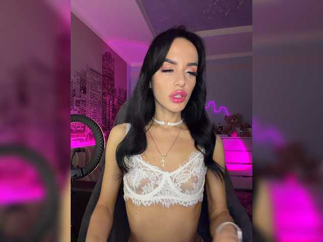 StacyPeach — live female cam