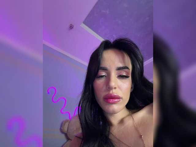Hotgirlanasta live cam on BongaCams