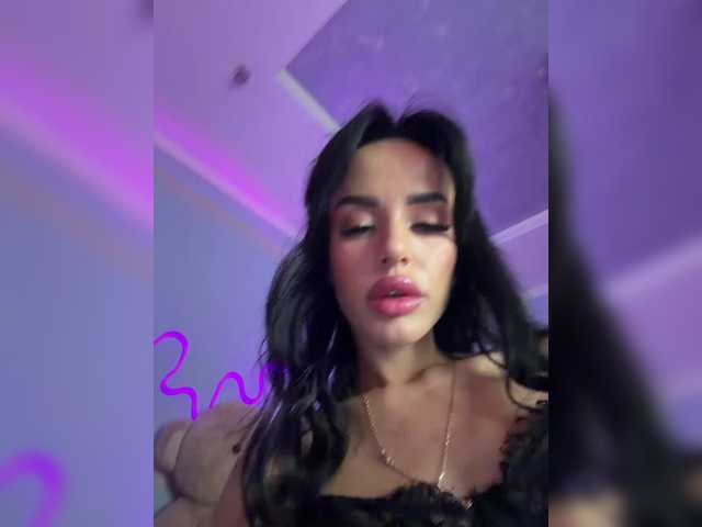 Hotgirlanasta live cam on BongaCams