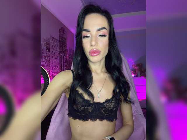 Hotgirlanasta live cam on BongaCams