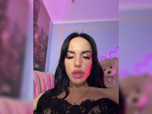 Hotgirlanasta live cam on BongaCams