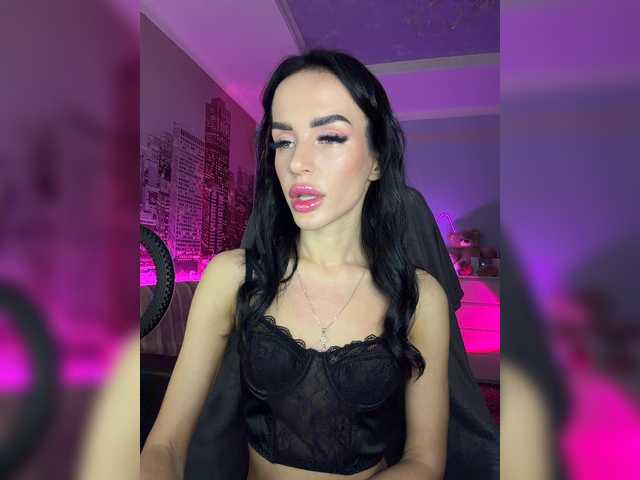 Hotgirlanasta live cam on BongaCams