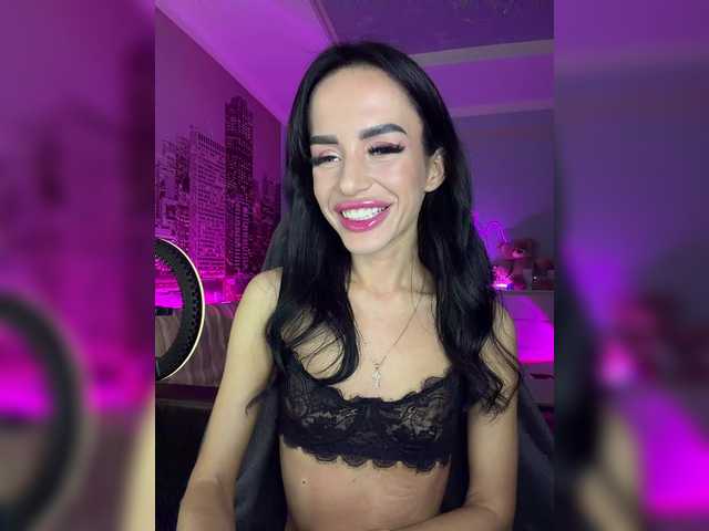 Hotgirlanasta live cam on BongaCams