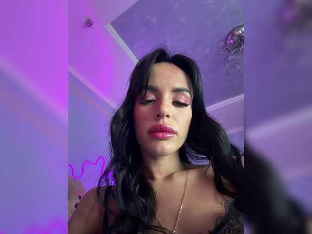 Hotgirlanasta live cam on BongaCams