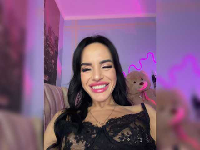 Hotgirlanasta live cam on BongaCams