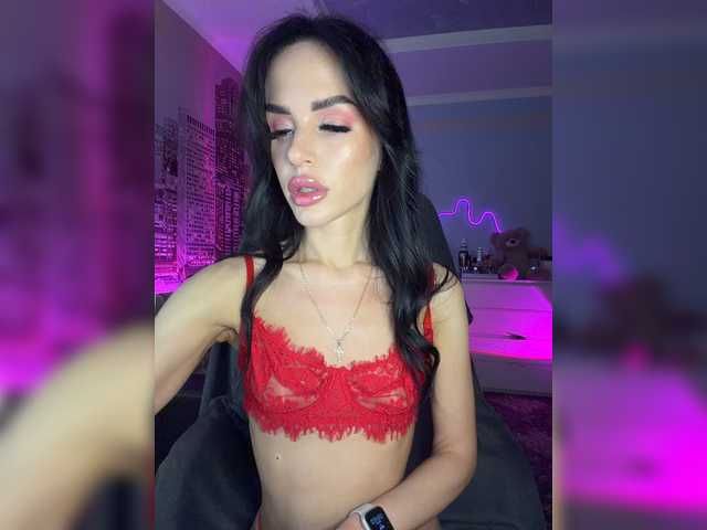 Hotgirlanasta live cam on BongaCams