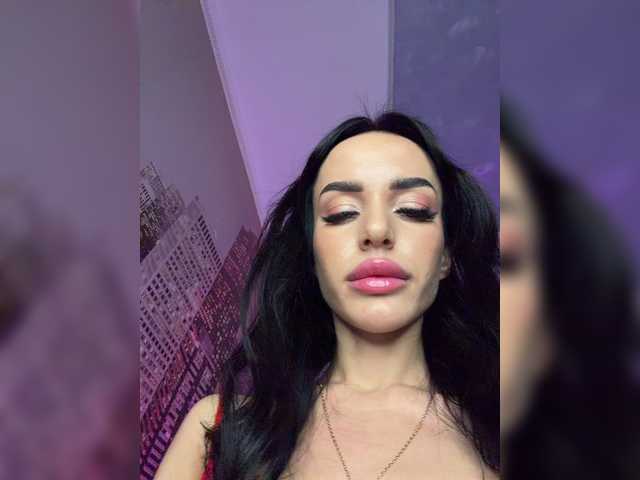 Hotgirlanasta live cam on BongaCams