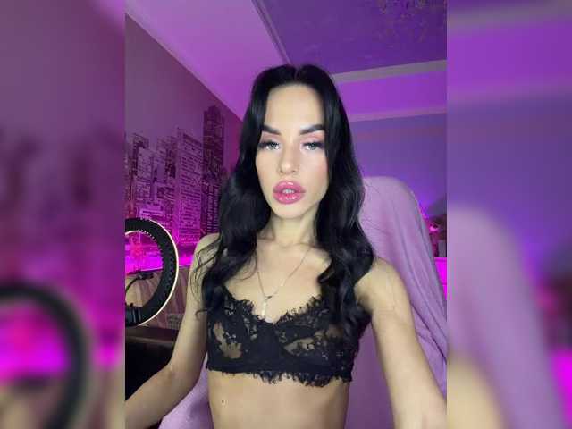 Hotgirlanasta live cam on BongaCams