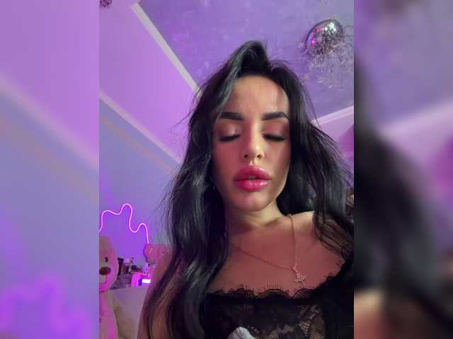 Hotgirlanasta live cam on BongaCams