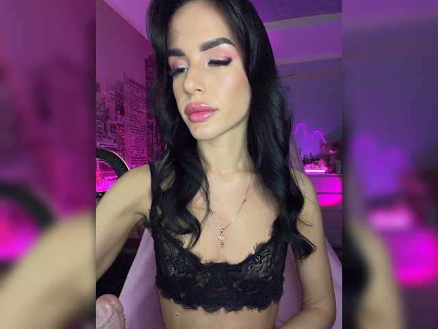 Hotgirlanasta live cam on BongaCams