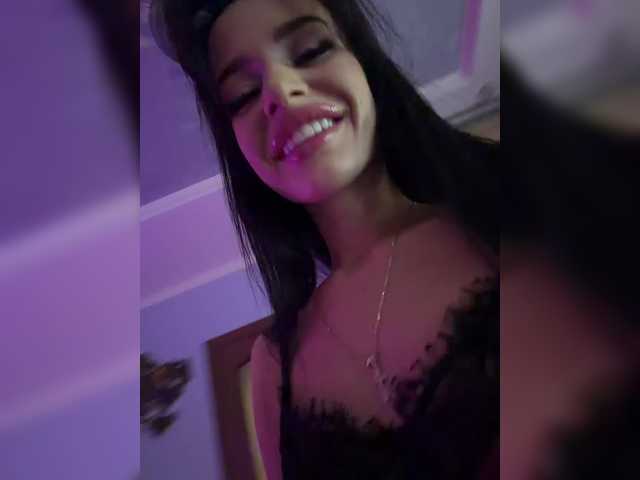 Hotgirlanasta live cam on BongaCams