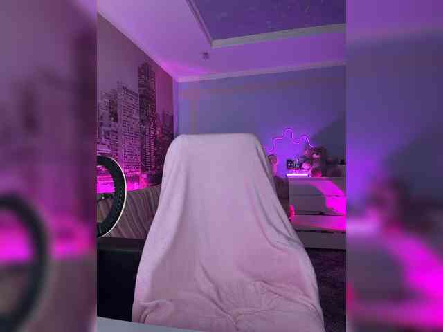 -YourPeachDream- webcam