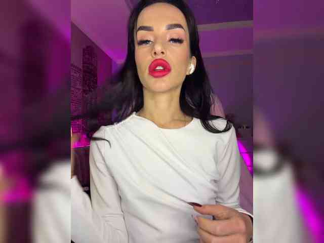 Модель: StacyPeach