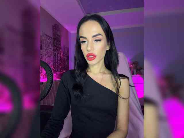 Модель: StacyPeach