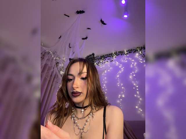 DearAmiira live cam on BongaCams