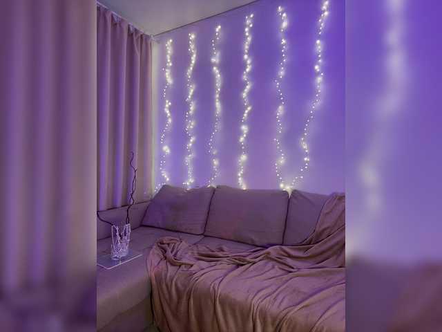 DearAmiira's BongaCams show and profile