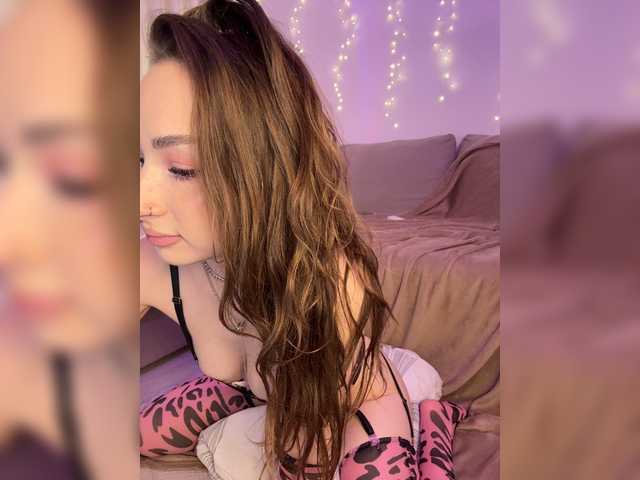 DearAmiira live cam on BongaCams