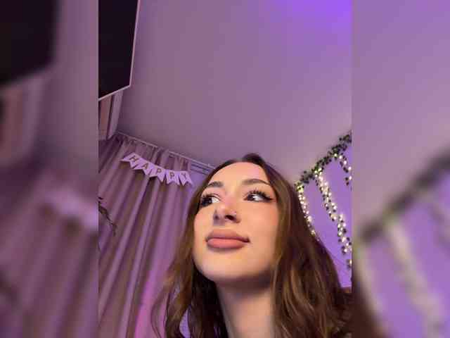 DearAmiira webcam