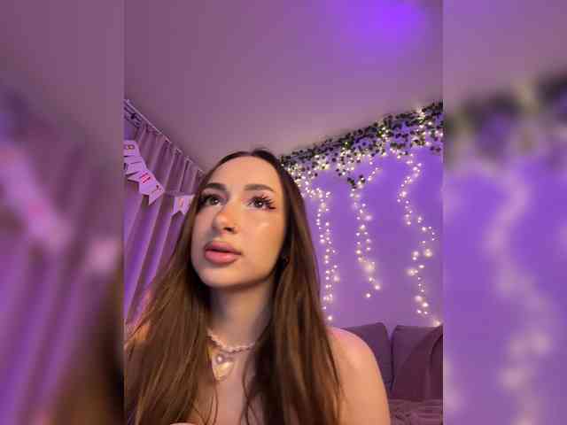 DearAmiira webcam