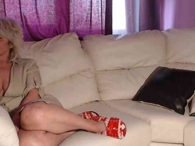 Modèle: SquirtyMOMMY