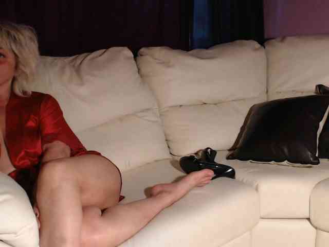 SquirtyMOMMY webcam