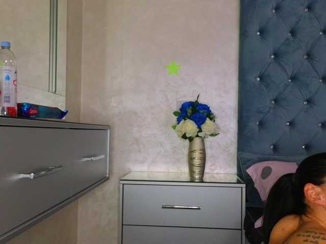 Theowonder's BongaCams show and profile