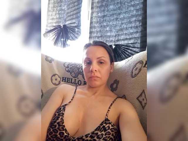 Klybnichca's BongaCams show and profile