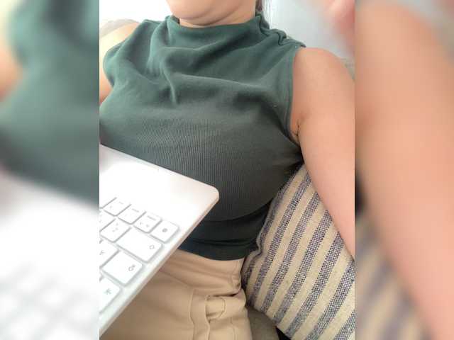 FurElisse live cam on BongaCams