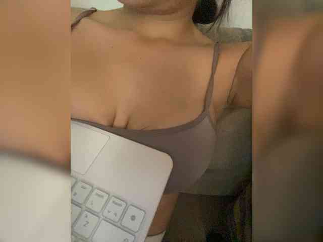 FurElisse webcam