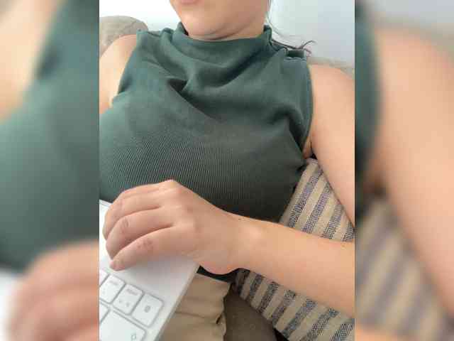 FurElisse webcam