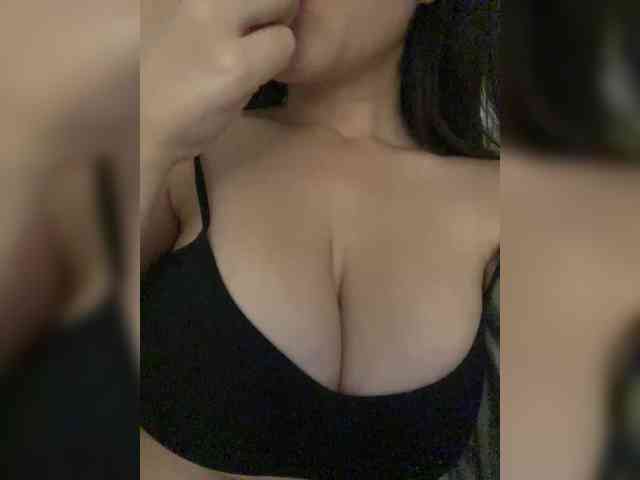 FurElisse webcam