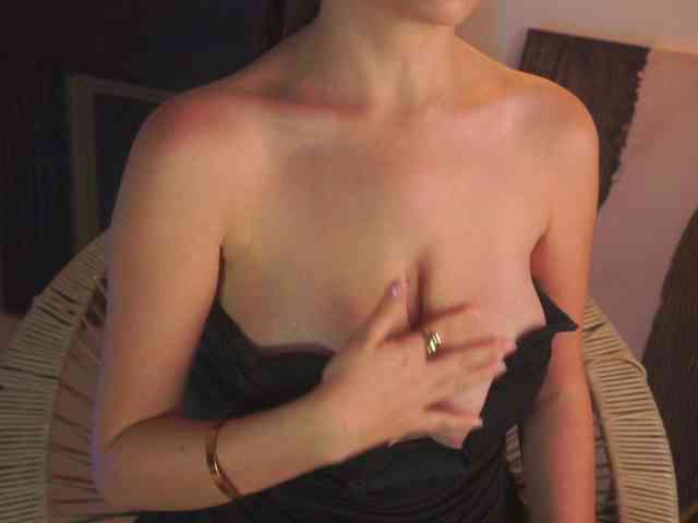FurElisse webcam