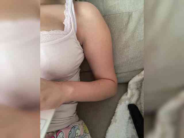 FurElisse webcam