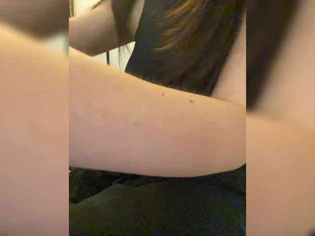 FurElisse webcam